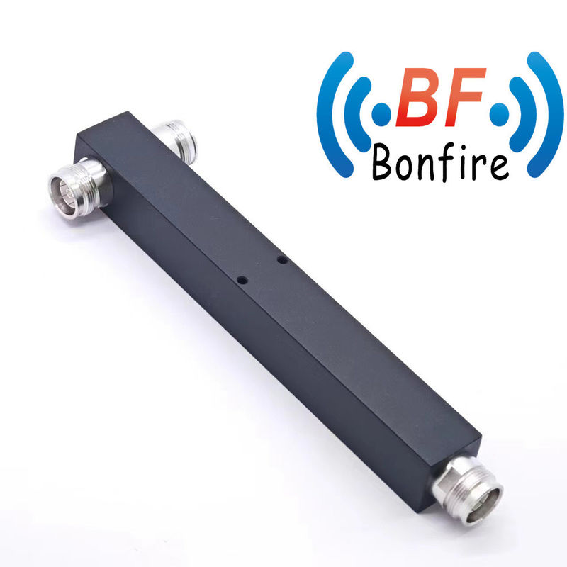 698-6000MHz RF broadband 2 way 4.3-10 F Power Splitter per installazioni a risparmio di spazio
