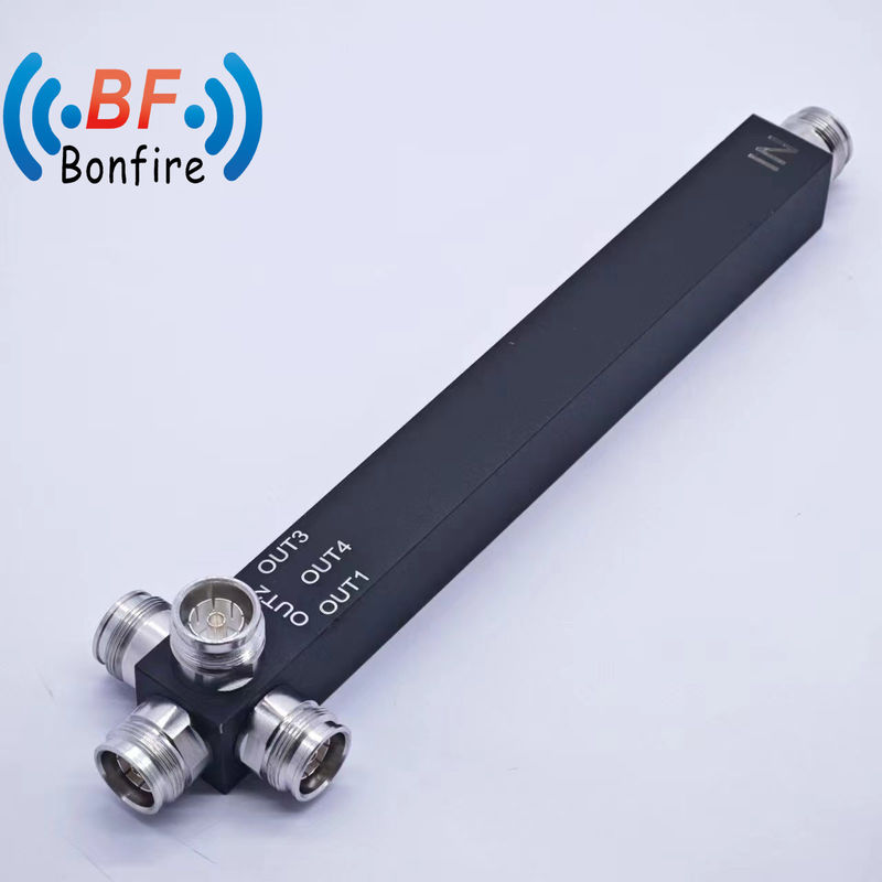 IP65 Low Pim RF 4 Way Reactive Power Splitter Divider Package Peso lordo 1.100kg