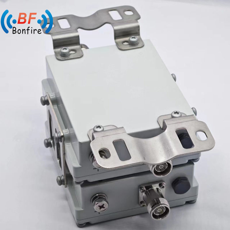 160dbc 300W Diplexer 1710-1880 1920-2170 2300-2400 2500-2700MHz Combinatore RF Quadplexer