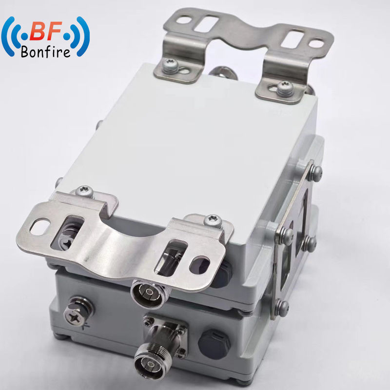 Diplessatore RF da 150W per connettore femminile da 4,3-10 698-960 1710-2170 1920-2710 2300-2400 2500-2700MHz