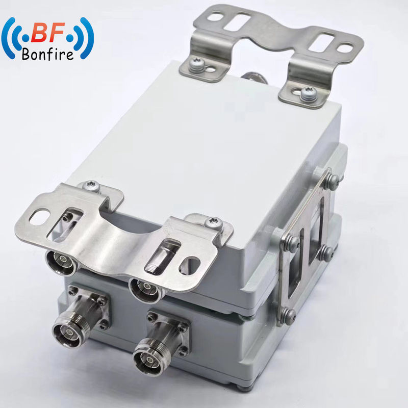 200W RF Triplexer 698-960 1710-2170 1920-2710 2300-2400 2500-2700MHz Diplexer combinato UHF