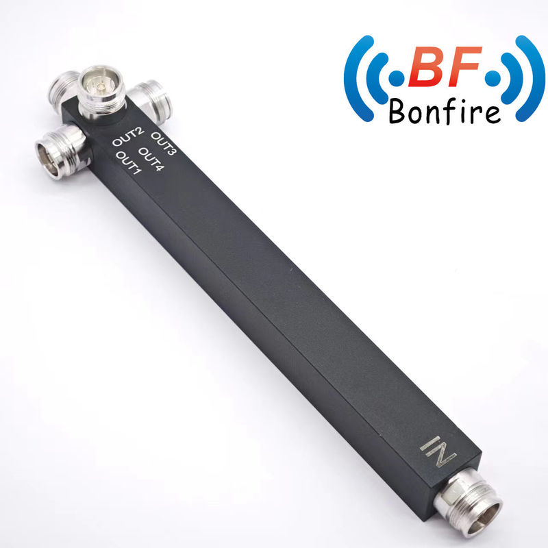 IP65 4 Way Reactive Power Splitter con connettore 4.3-10 698-3800MHz