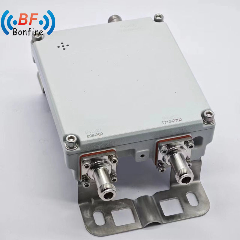 Servizio clienti RF Diplexer 1710-1880 1920-2170 2300-2400 2500-2700MHz Unità singola -160dbc