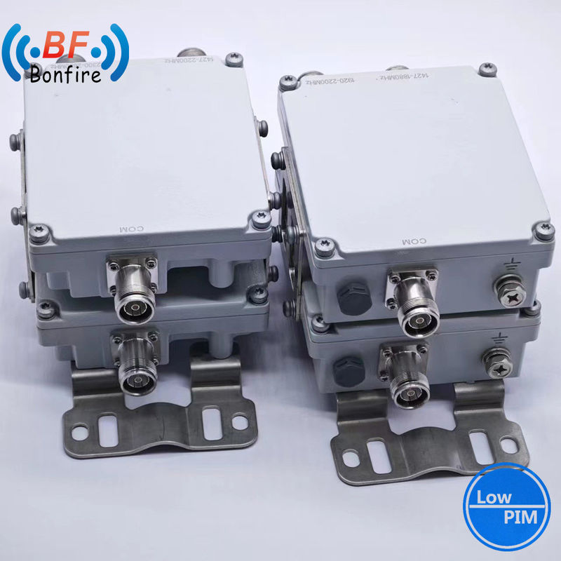 4.3-10f DIN-F RF Combiner Triplexer Quadplexer N Connector femminile 50-500/700-2500MHz Prodotto