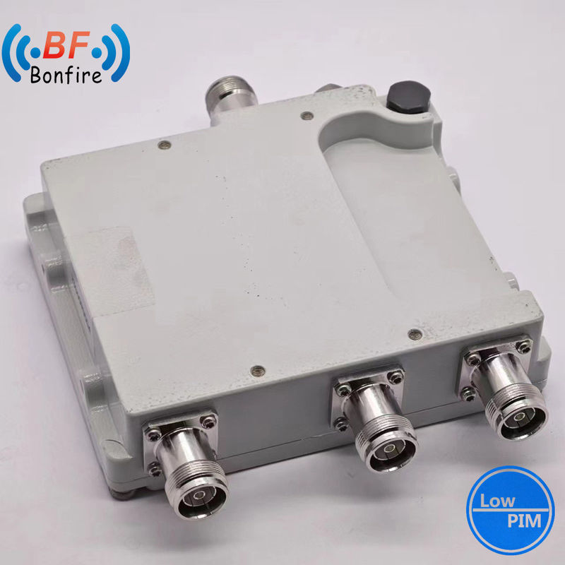 2300-2400 2500-2700MHz Low Pim -150dbc Triplexer RF Diplexer RF Twin Diplexer RF Dual Band Combiner con connettore 4.3-10-F