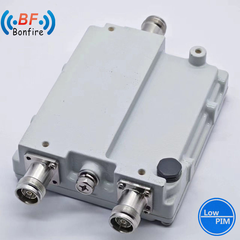 Combinatore RF 1710-1880 1920-2170 2300-2400 2500-2700m Basso Pim -112dbc 300W Triplexer