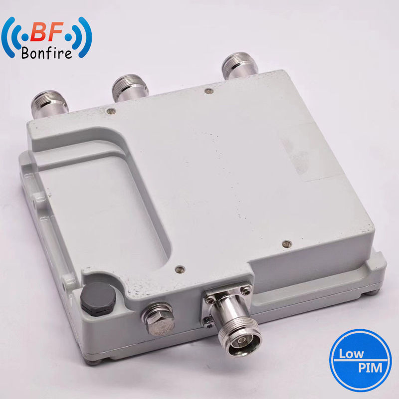 3way 1710-1880 1920-2170 2300-2400 2500-2700MHz Combinatore RF con 4310 connettore femminile