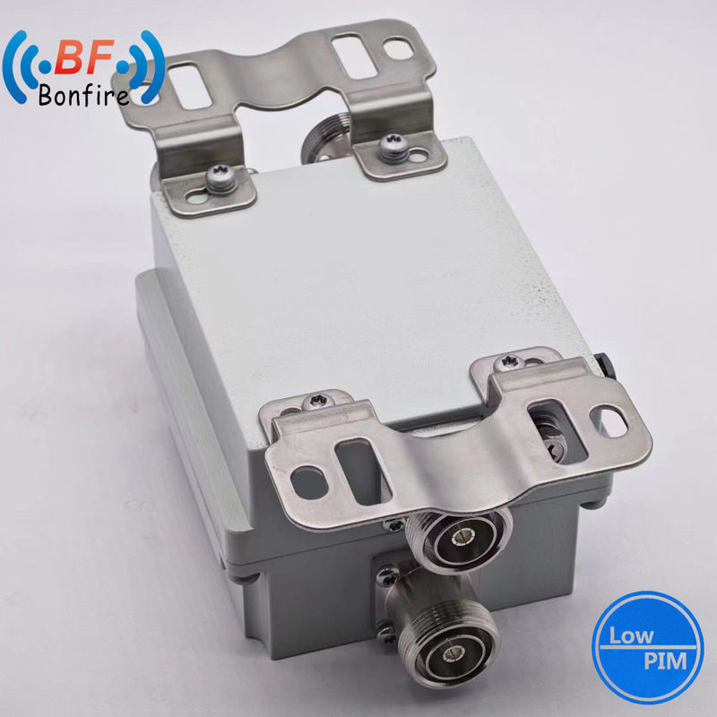 Triplexer RF Diplexer Combiner 3 in 1 da 1920-2170 2300-2400MHz 4.3-10 connettore femminile