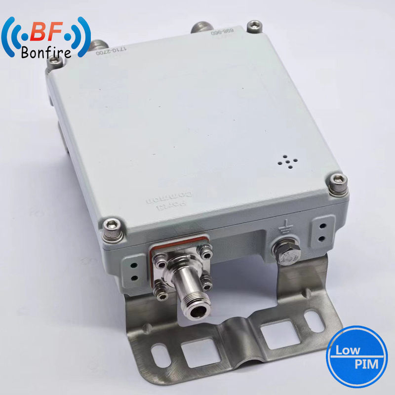 1710-1880 1920-2170 2300-2400 2500-2700MHz Combinatore a doppia banda con N connettore femminile
