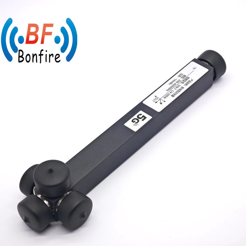 IP65 interno/esterno 2400-6000MHz Low Pim 4 Way RF Power Splitter per una facile installazione