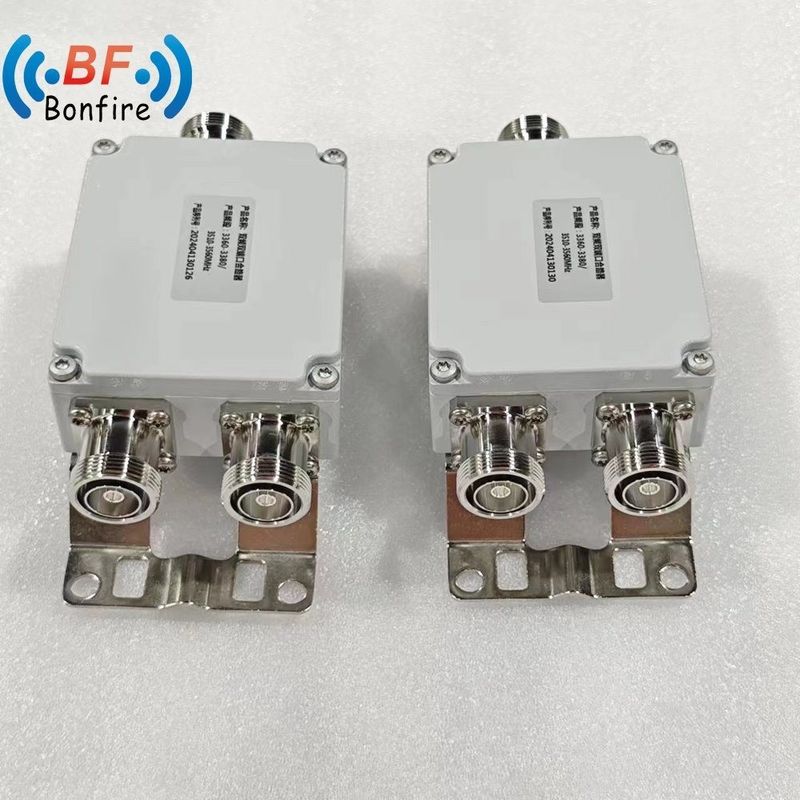 Combinatore a doppia banda a basso Pim -160dbc 2300-2400 2500-2700MHz con connettore femminile DIN