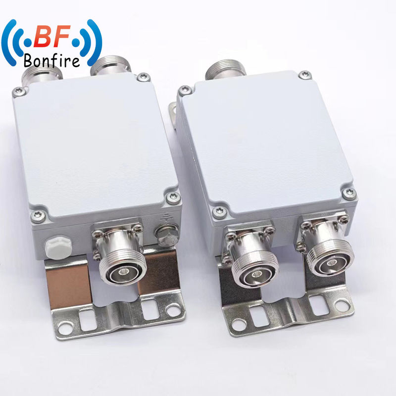 N Combinatore RF maschio/femmina Combinatore RF a doppia banda Attenuatore fisso coassiale 2500-2700MHz 3-40dB