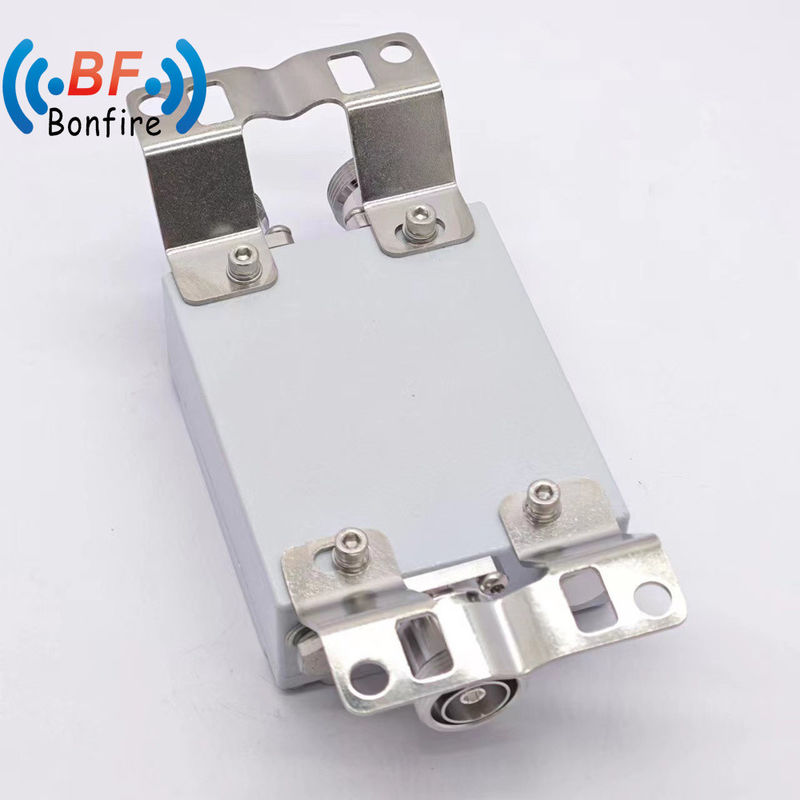 2300-2400 2500-2700MHz Combinatore RF Combinatore coaxial a doppia banda Attenuatore fisso per DAS