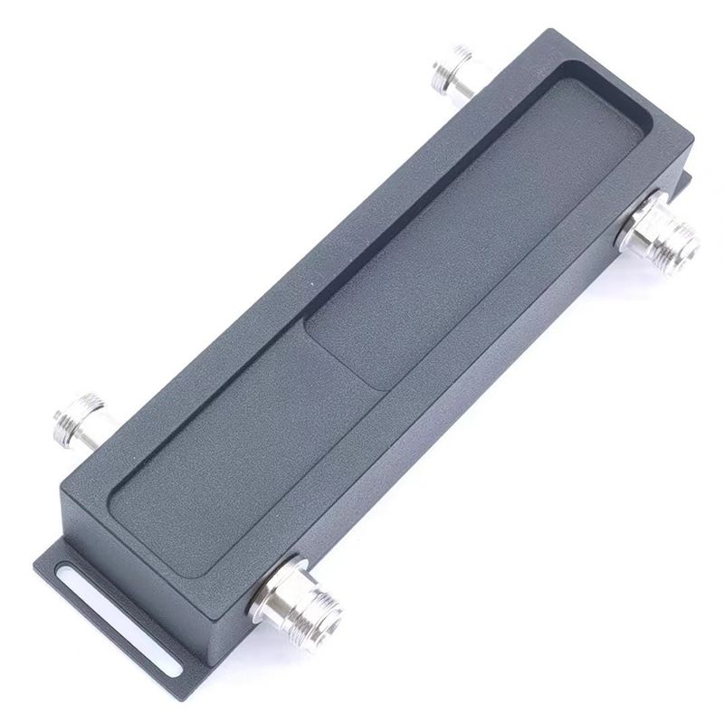 20.00cm * 6.00cm * 3.00cm N-F 698-3800MHz 2 in 2 Hybrid Combiner con NF più basso