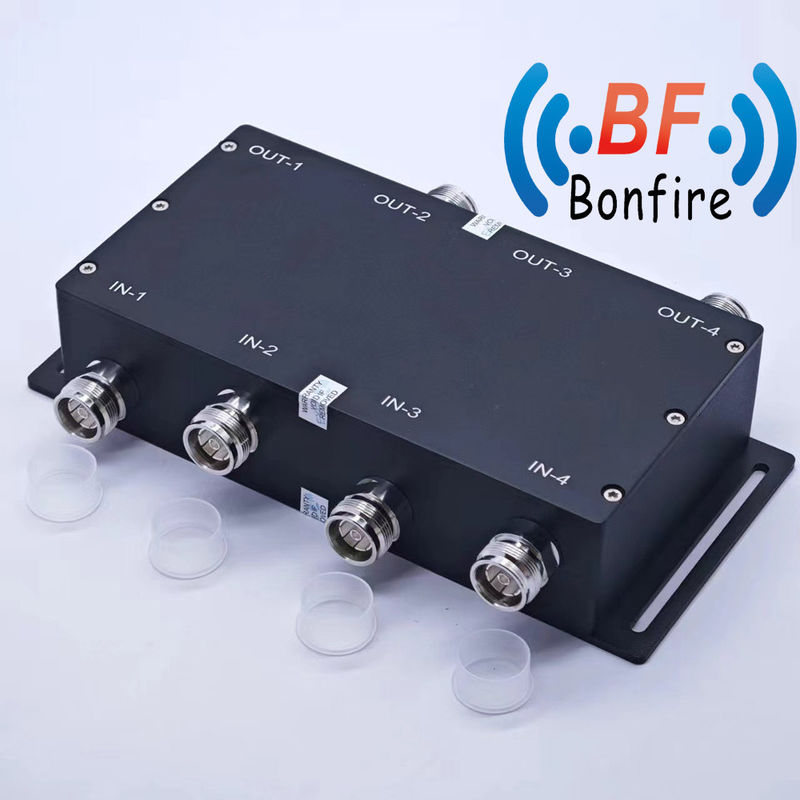 Combinatore per interni/esterni IP65 698-3800MHz RF 4X4 accoppiatore ibrido 4.3-10 femmina