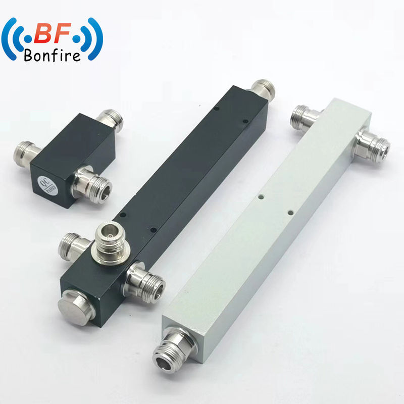 3 Way N Female Power Splitter per componenti RF di sicurezza pubblica personalizzati 698-3800MHz