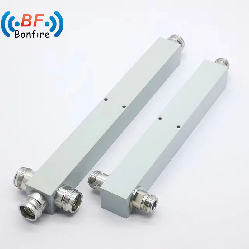 N-F/4.3-10-F/DIN-F Interfaccia Power Splitter 698-3800MHz per sistemi di telecomunicazione