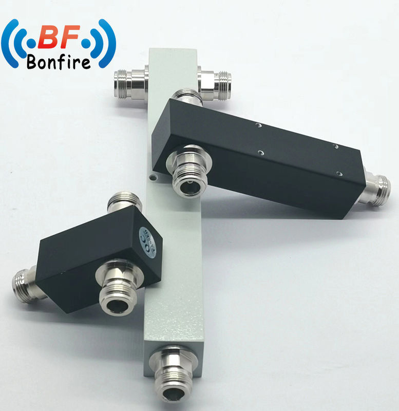 300W 350-3800MHz 3 Way Power Splitter con N connettore femminile Indoor/Outdoor IP65