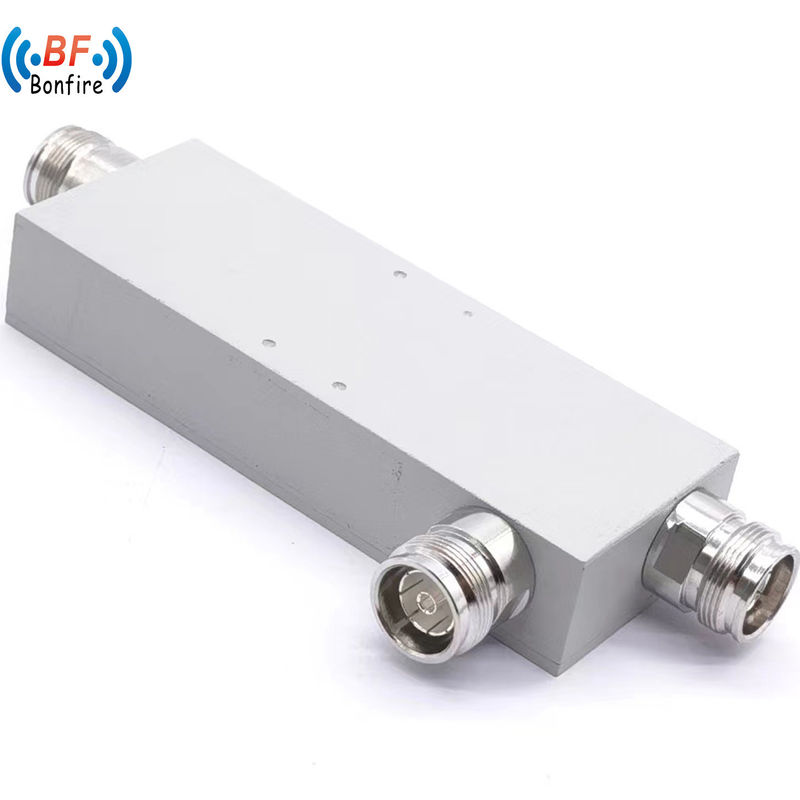 15dB 20dB 30dB Accoppiatore direzionale a cavità d'aria per i mercati nazionali 617-4000MHz 4.3-10 F