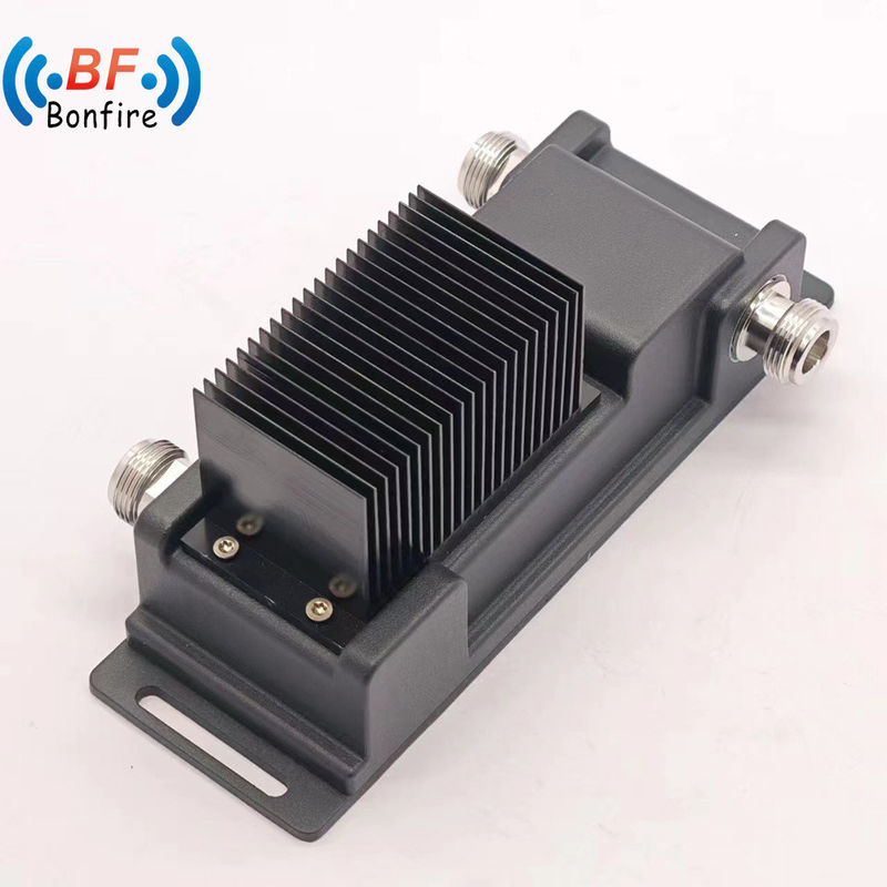 Low Pim RF Hybrid Combiner -160dbc 300W 698-4000MHz 4.3-10 Femmina 2 in 1 fuori 3dB Hybrid Coupler Rosso