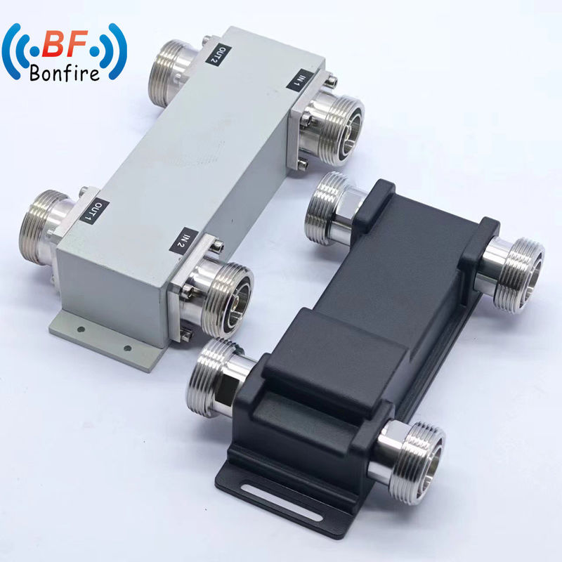 Customized 698-4000MHz 200W Low Pim -161dbc 3dB Accoppiatore ibrido 2 in 2 Out Combinatore nero