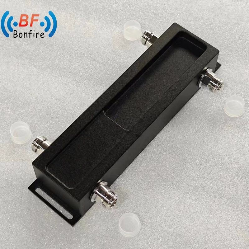 300W 2 in 2 out Triplexer Hybrid Combiner Accoppiatore ibrido con connettore N/4.3-10/DIN 5g 4G 698-3800MHz