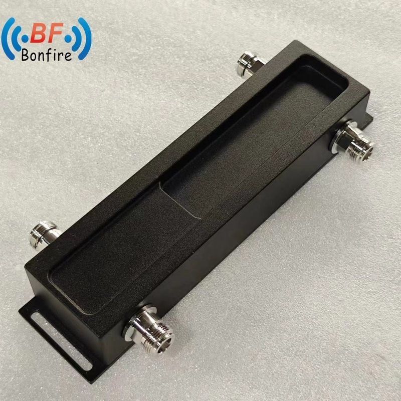 2 in 2 da 698-3800MHz Low Vswr RF Hybrid Combiner con interfaccia 4.3-10-F/DIN-F/N-F